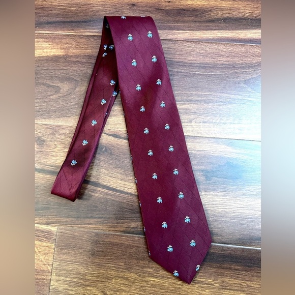 BROOKS BROTHERS “346” Red and Blue Silk Stain Resistant Tie - Picture 2 of 9